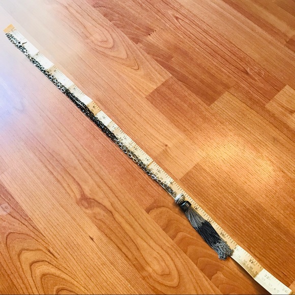 Silver and Black Nygard Necklace - Picture 7 of 8